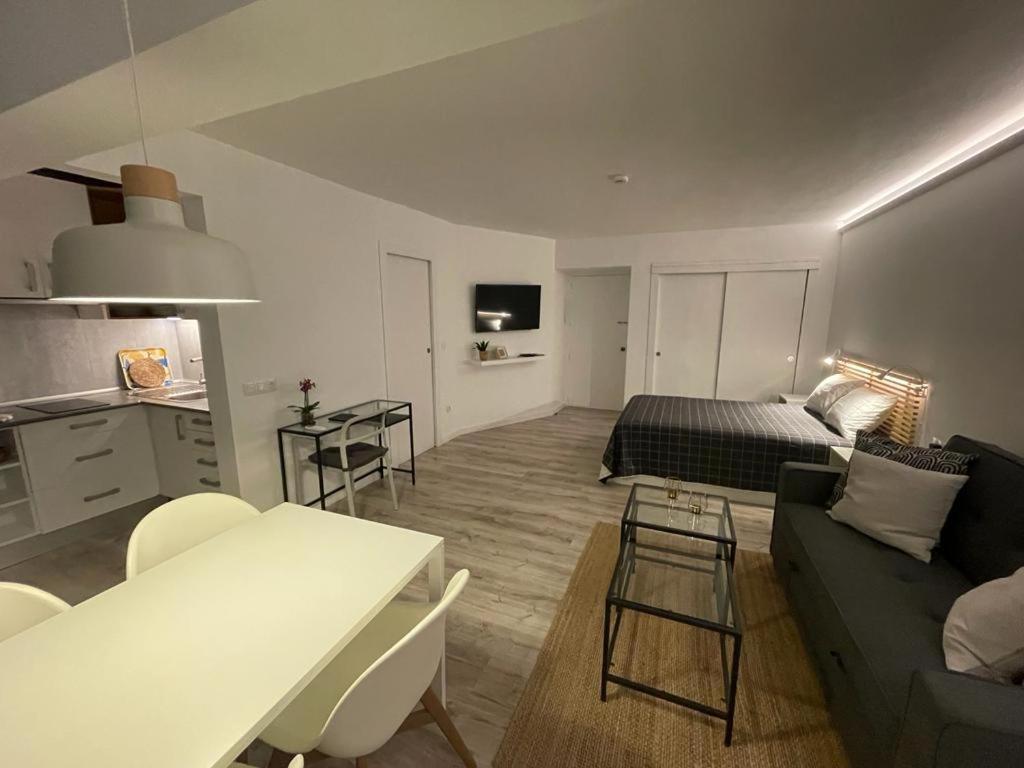 Apartamento C Y L Τορρεμολίνος Εξωτερικό φωτογραφία