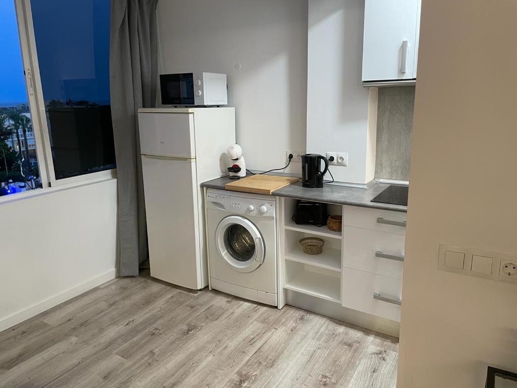 Apartamento C Y L Τορρεμολίνος Εξωτερικό φωτογραφία