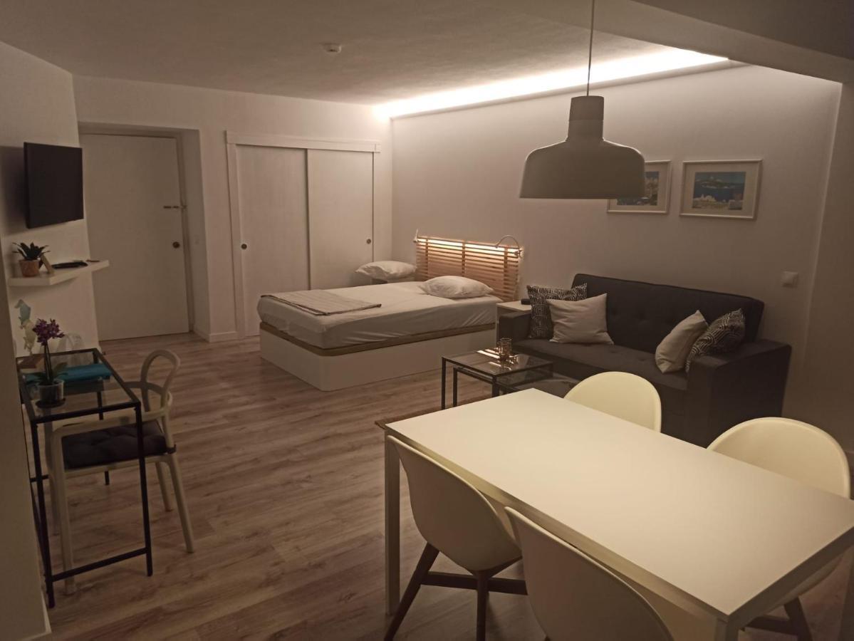 Apartamento C Y L Τορρεμολίνος Εξωτερικό φωτογραφία